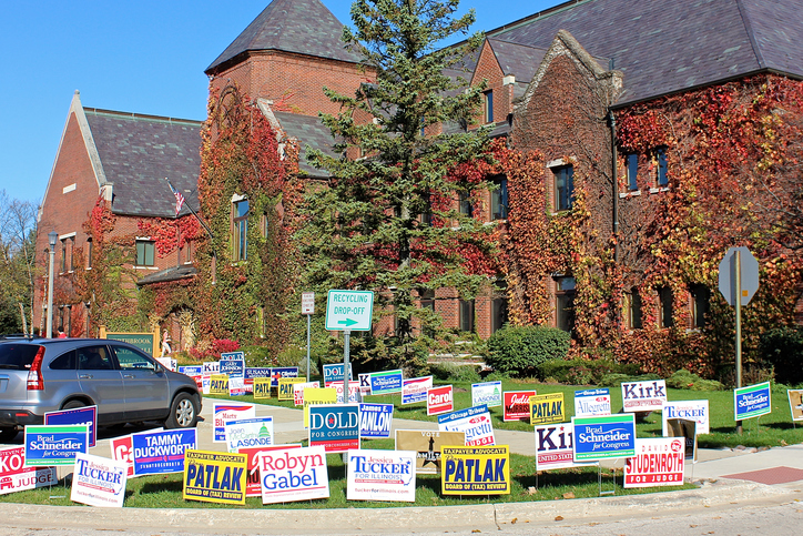 Advertise Your Business with Coroplast Lawn Signs