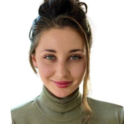 Rebecca Curry, Member
