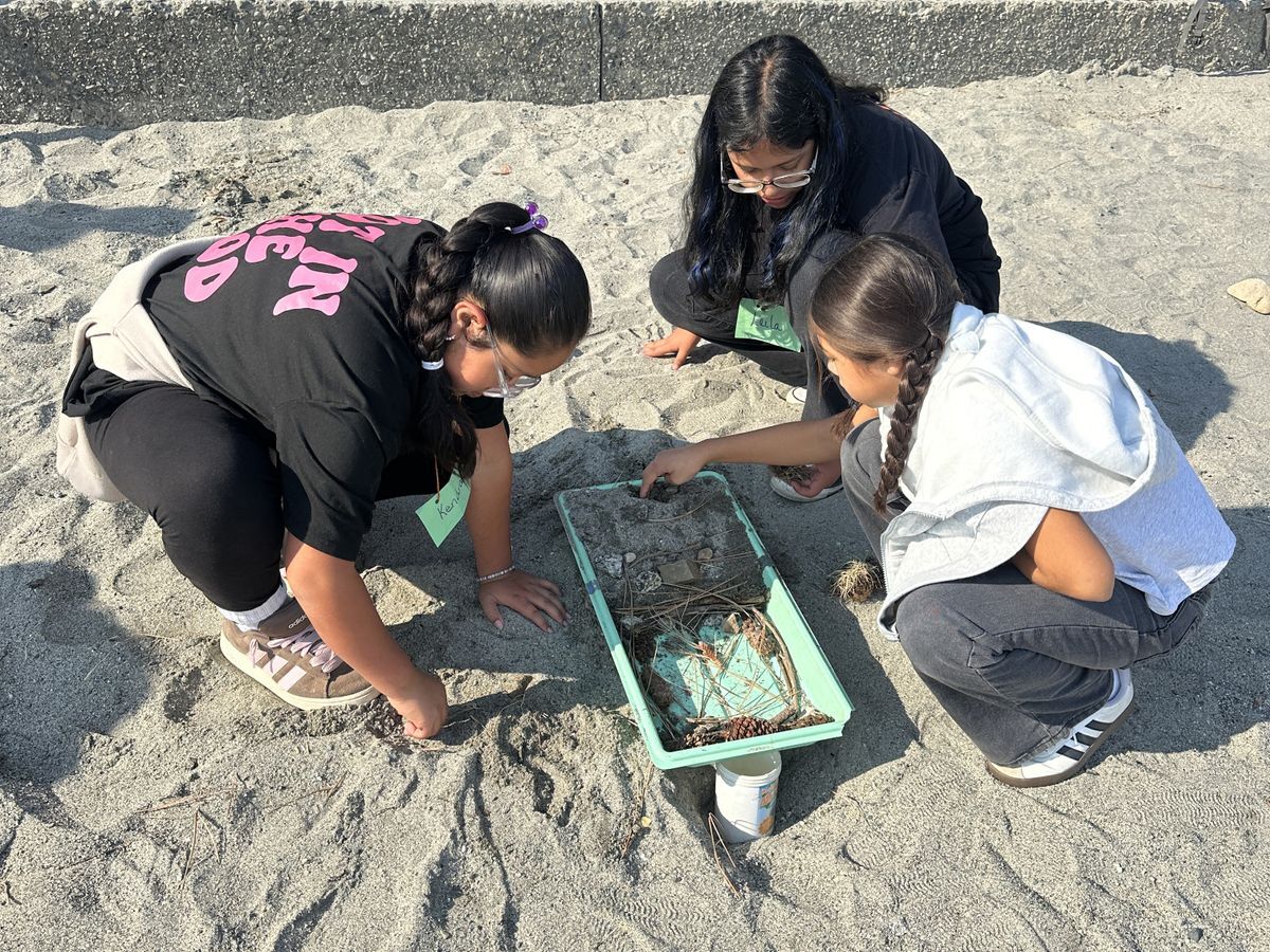Fifth grade students from Brewster Elementary participated in Field Day at Lake Chelan State Park through WRI's Traveling Naturalist in the Classroom Program.