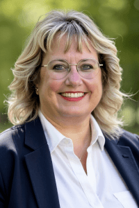 Jennifer Dale