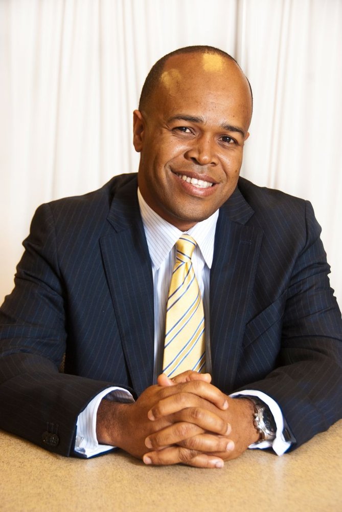DR. THESSELON MONDERSON, CLASS OF 2002, JOINS MERIT HEALTH MEDICAL GROUP