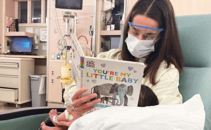 Med. School Volunteers Read to Infants at the Hennepin Healthcare NICU