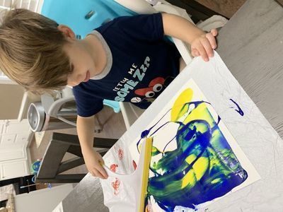 Virtual Art Classes Allow Toddler to 'Museum from Home'