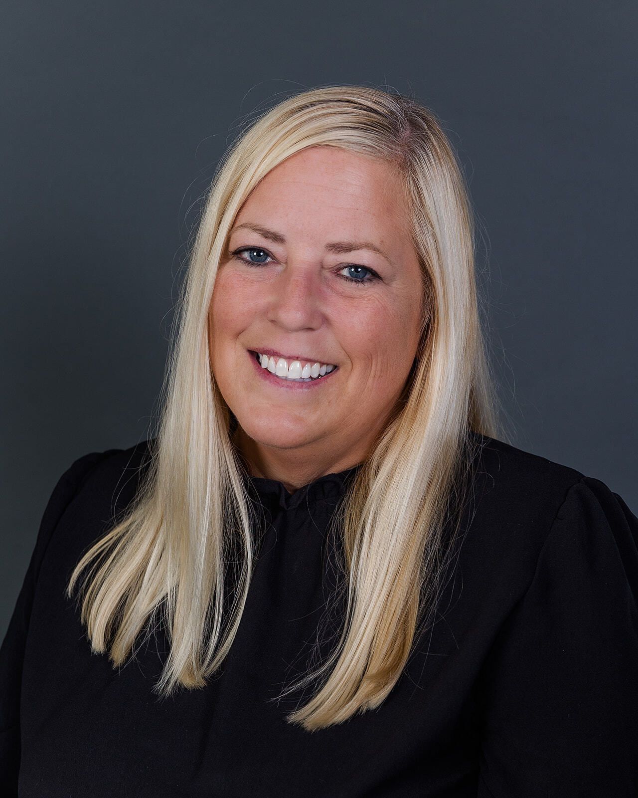 Lisa - Finance Manager