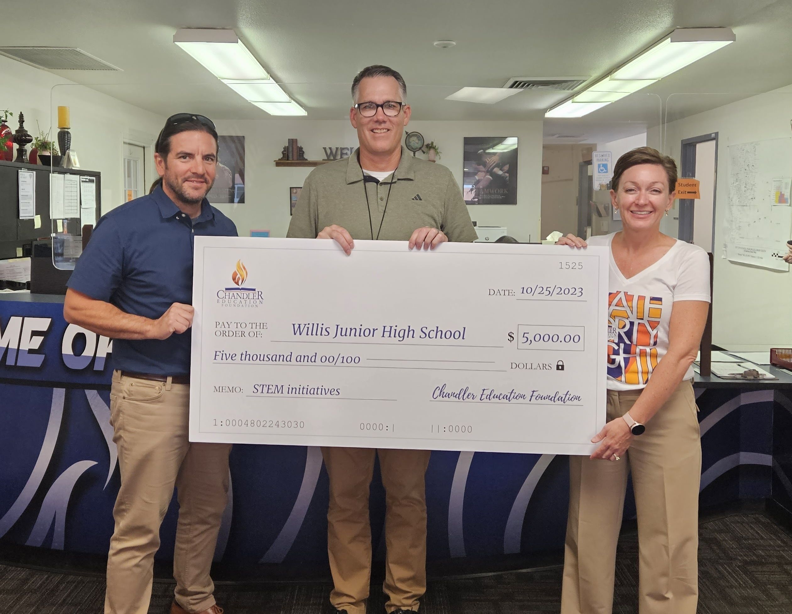 Chandler Education Foundation awards $5,000 STEM grant to Willis Junior High