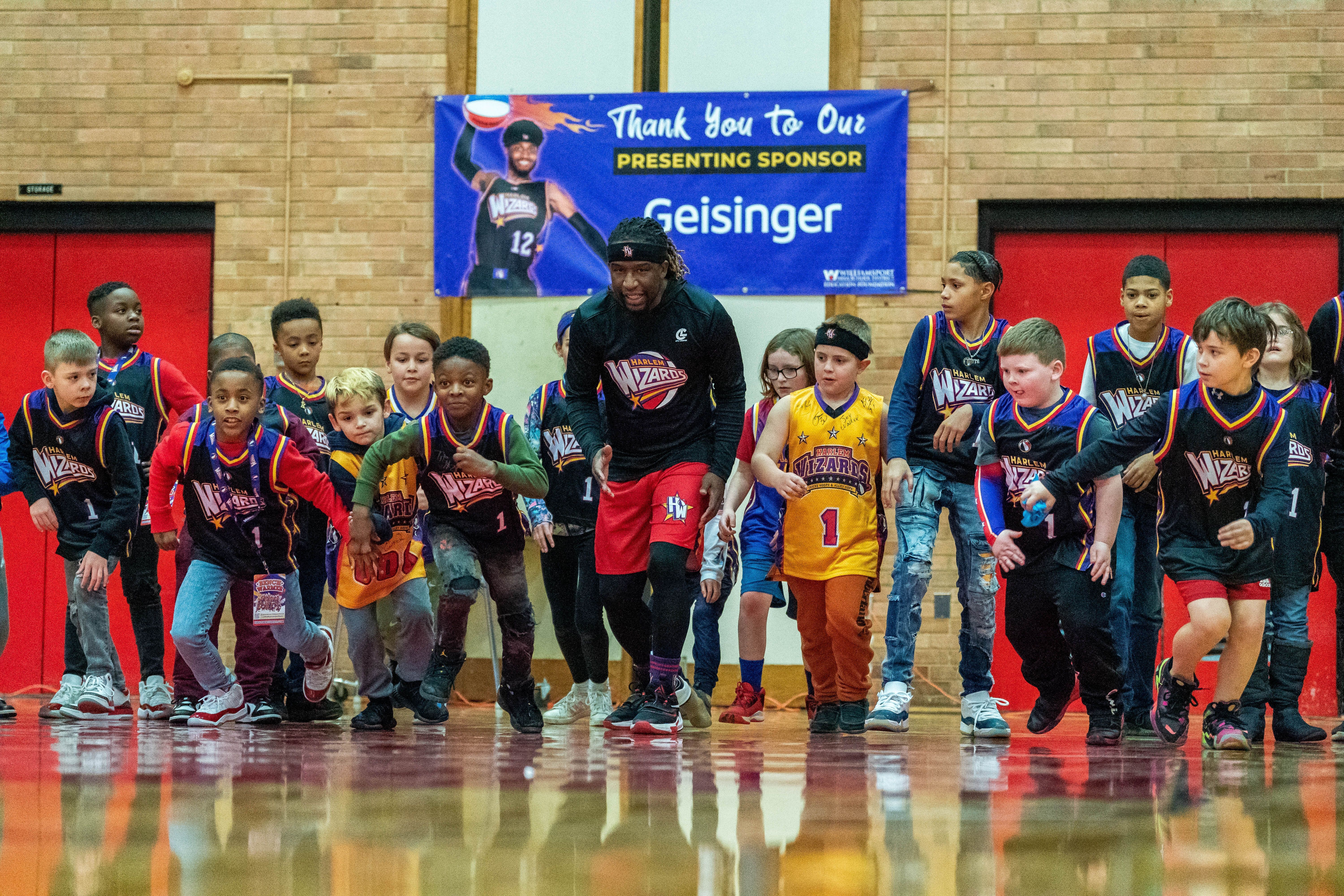 Harlem Wizards Event Raises $20,164 for the WASD Education Foundation