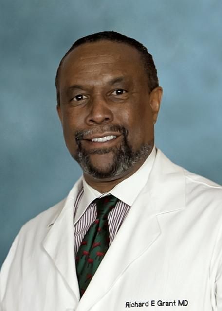 DR. RICHARD E. GRANT '76 RECEIVES AAOS 2017 DIVERSITY AWARD