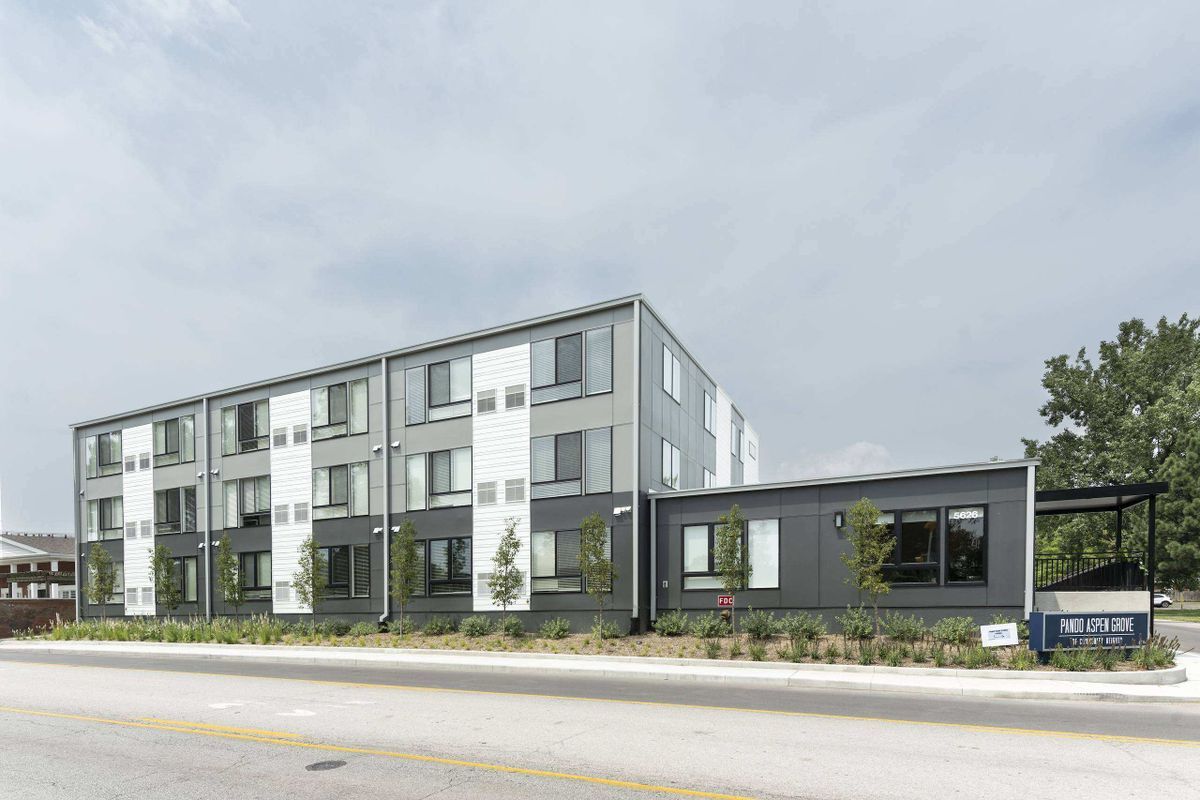 Pando building