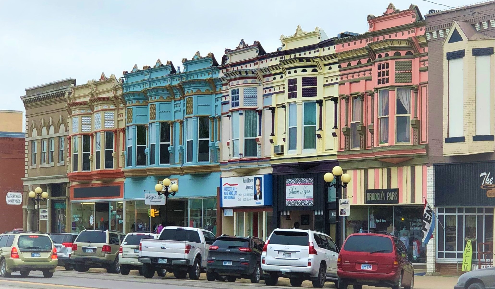 Iola Area Chamber of Commerce & Tourism