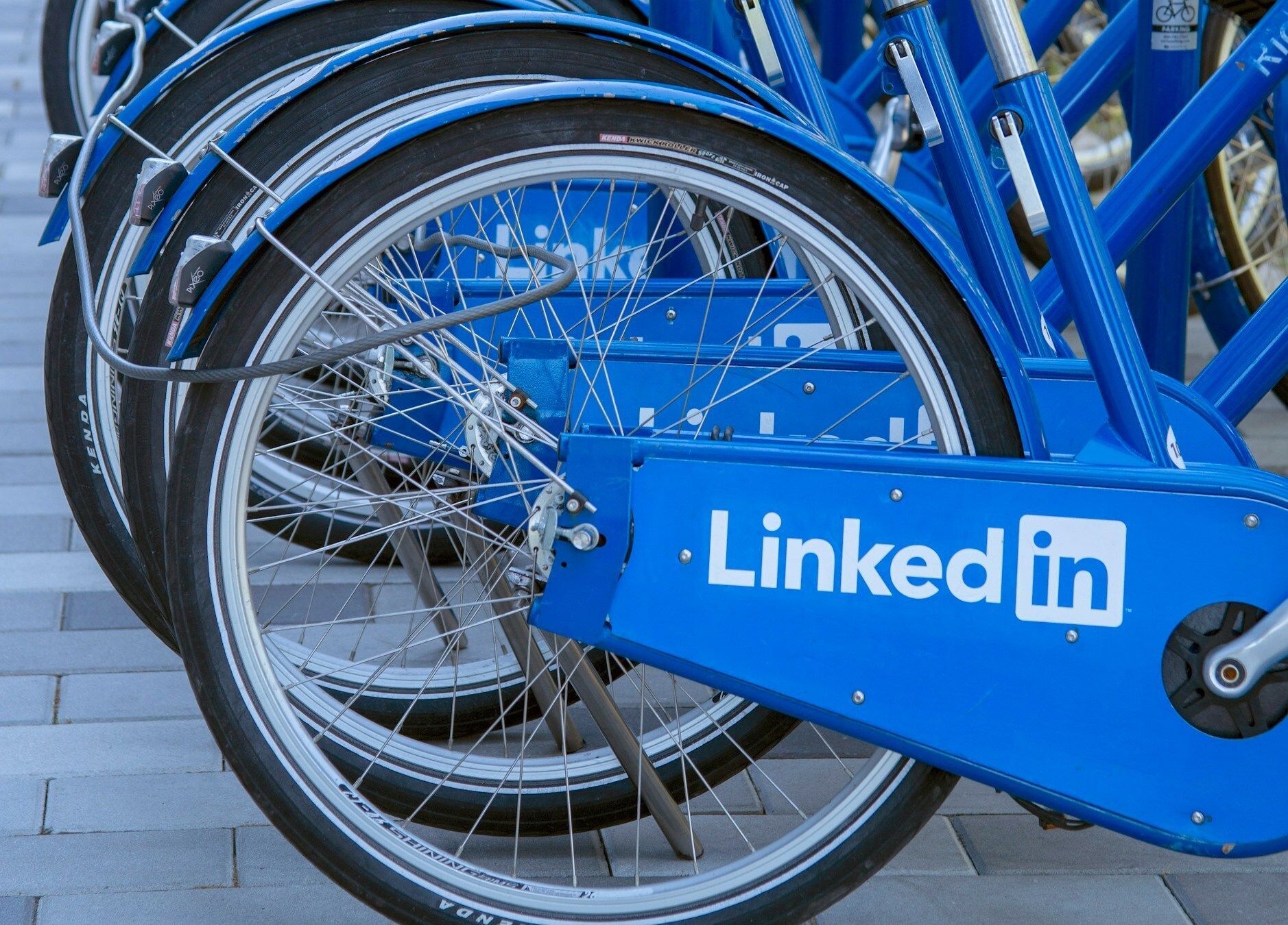 Unlocking LinkedIn: 5 Key Strategies for Effective Marketing