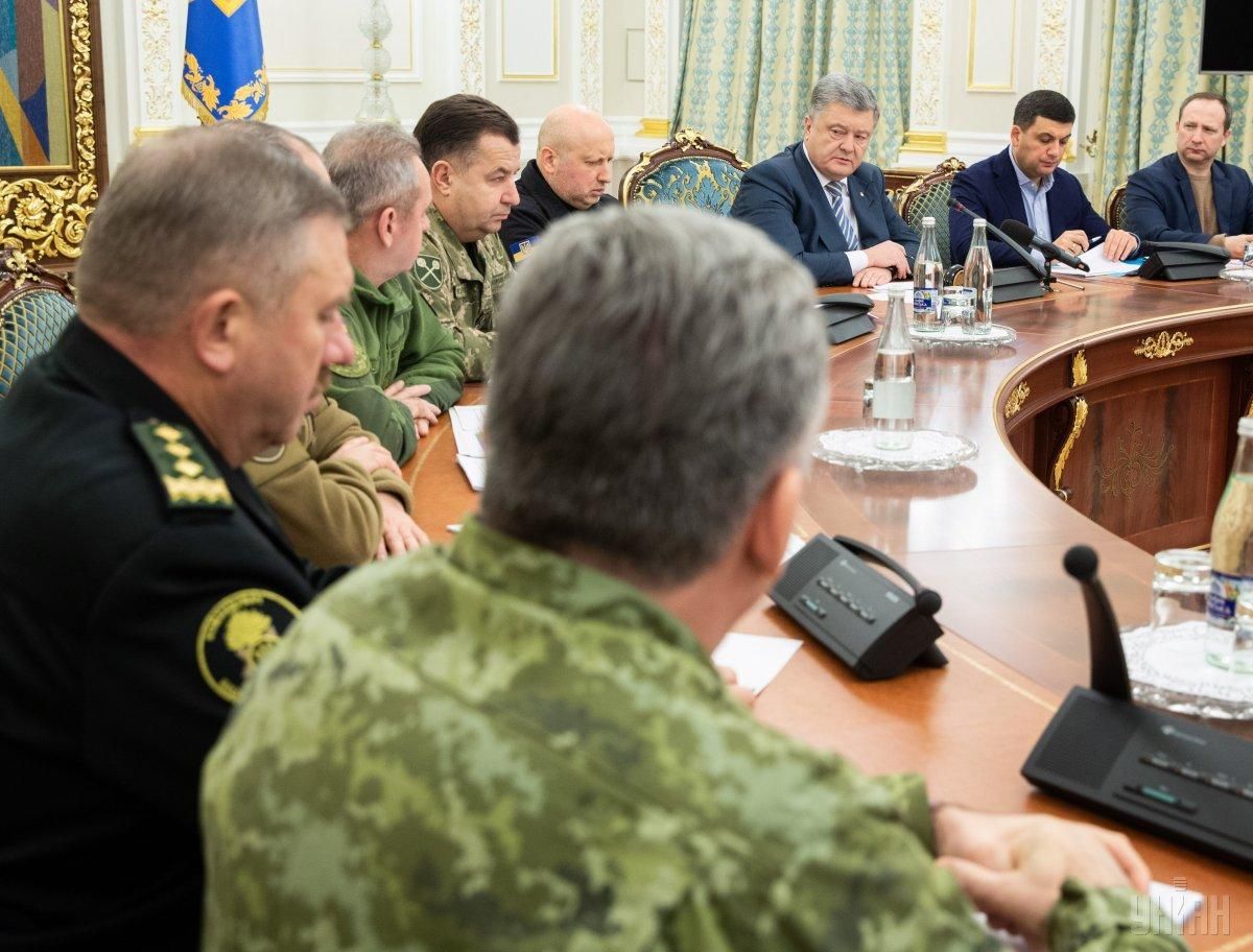 Twenty-three Ukrainians on board three boats captured by Russia, contact with them lost