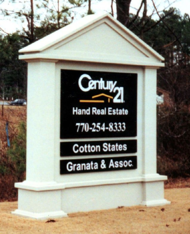 C12272 - Colonial Style Real Estate Monument Sign