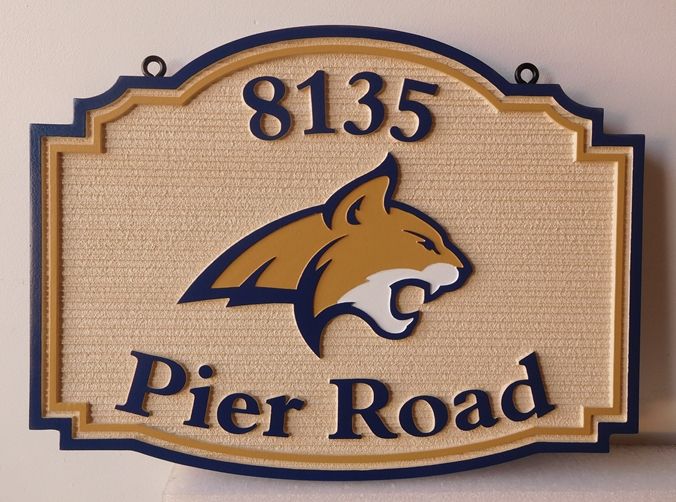 M22913 - Carved and Sandblasted (Wood Grain)  Cabin  Sign features  the Head of a Mountain Lion (Cougar)