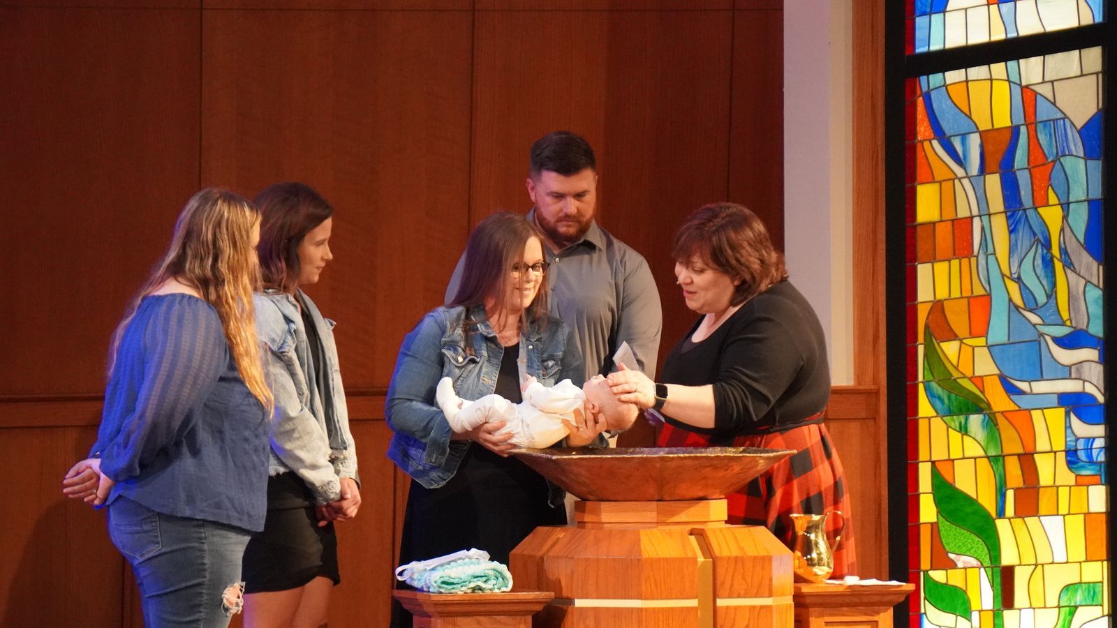 Baptism And Communion : Kids & Students : Bethany Lutheran Church