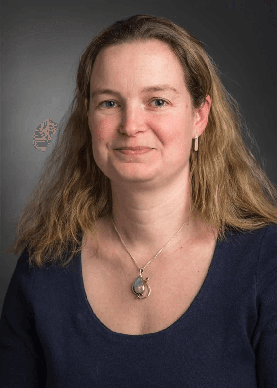 "Childhood leukemia care puts one in three families at risk of poverty"