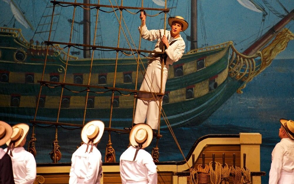 A Textbook Perfect H.M.S. Pinafore From New York Gilbert and Sullivan Players