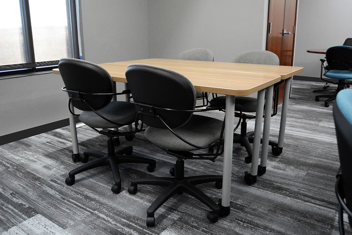 eakes office furniture