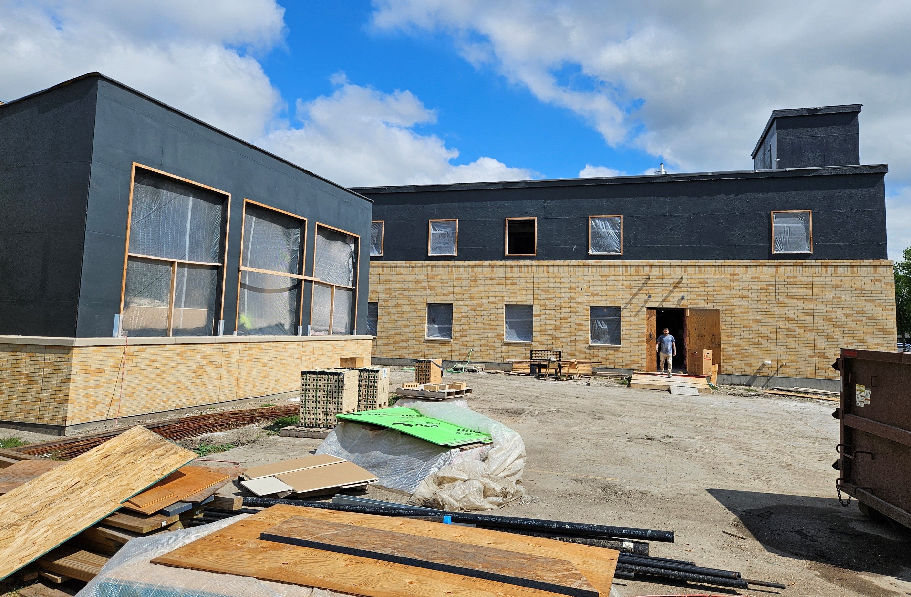 Clinic/cafeteria construction