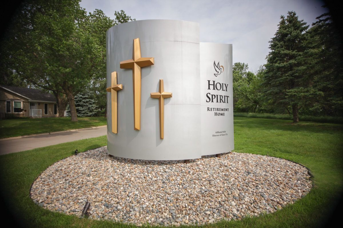 Exterior image of the retirement community