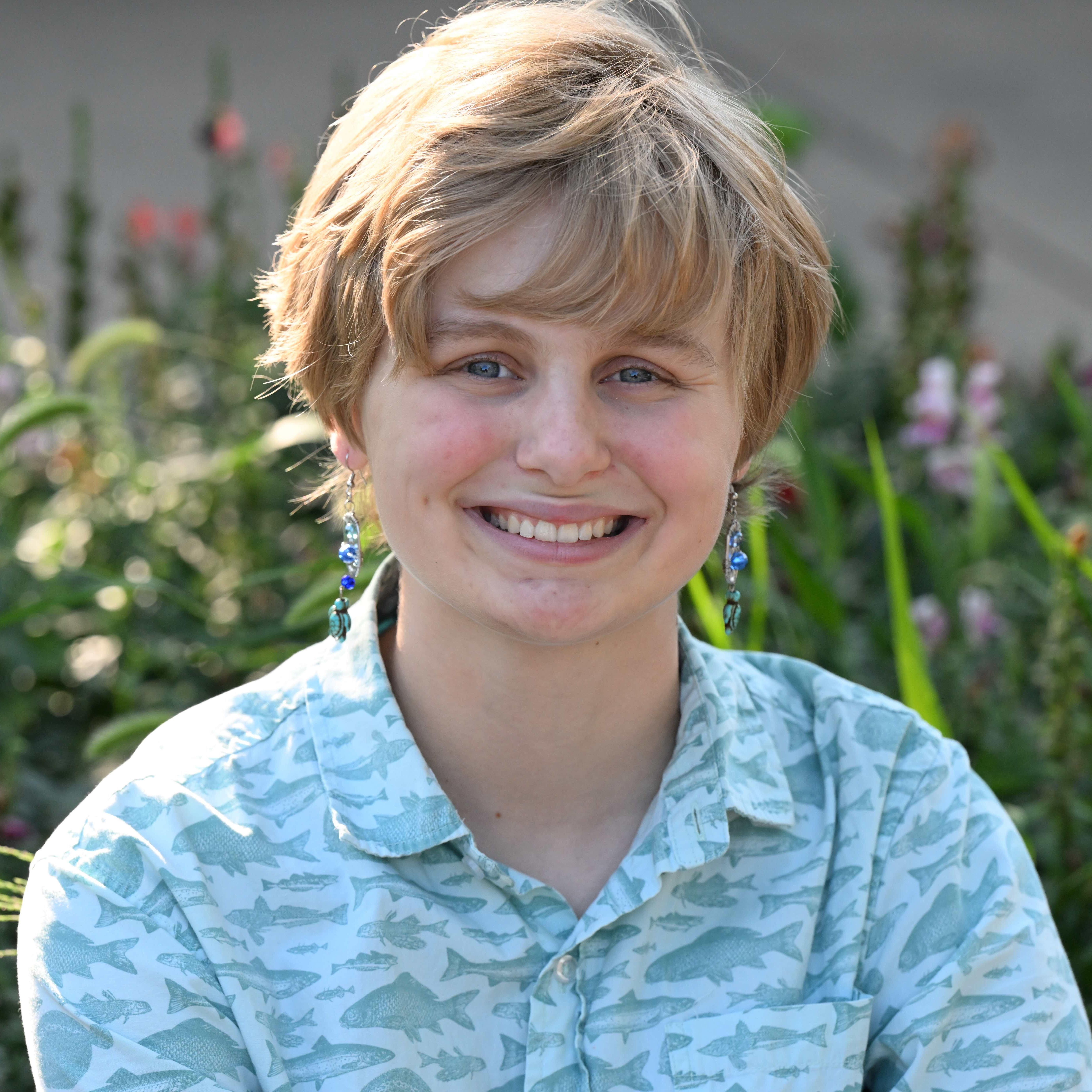 Shirley Larson Fine Arts Scholarship