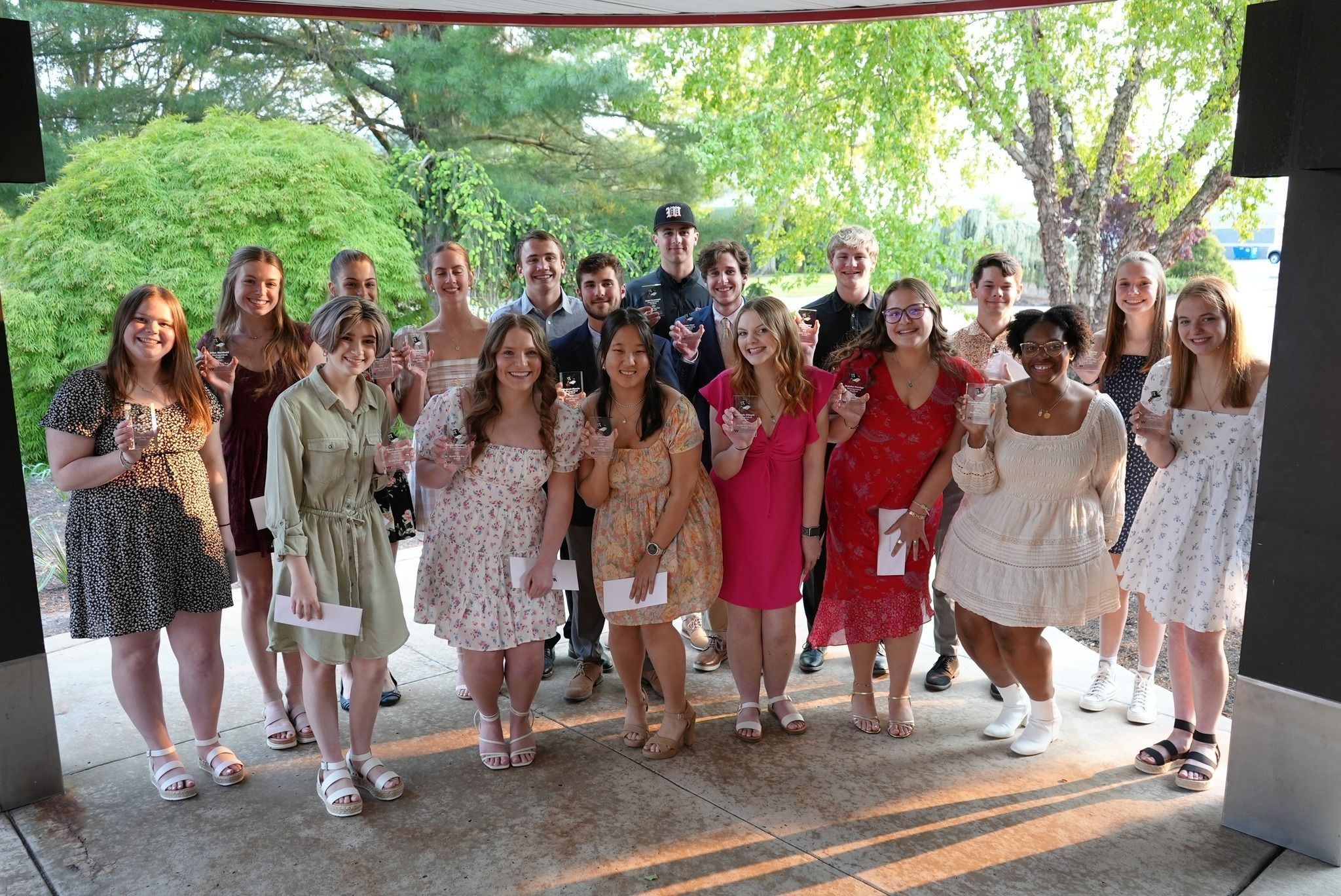 WASDEF Gifts Awards to Top 5 Percent of Senior Class in Annual Top Hat Dinner