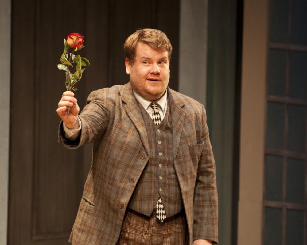 One Man Two Guvnors - National Theatre at Home