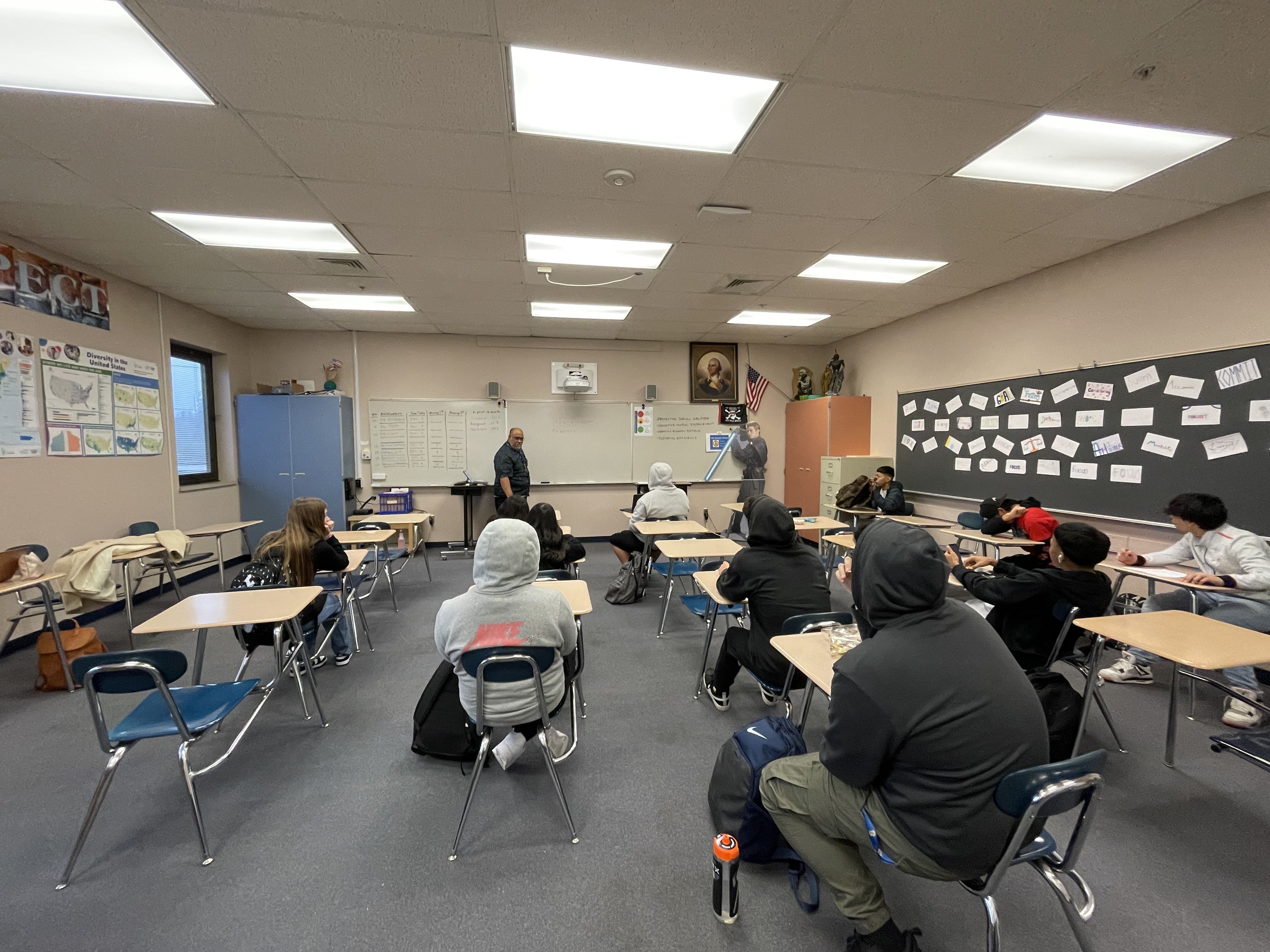 Image of tutoring students in Bremerton High School