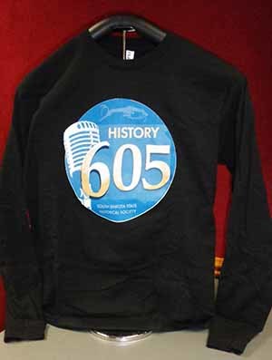Long Sleeve T-shirts - History 605