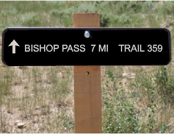 M9590 - Single Board Fiberglass Reinforced Plastic Wood HDPE Trail Sign  