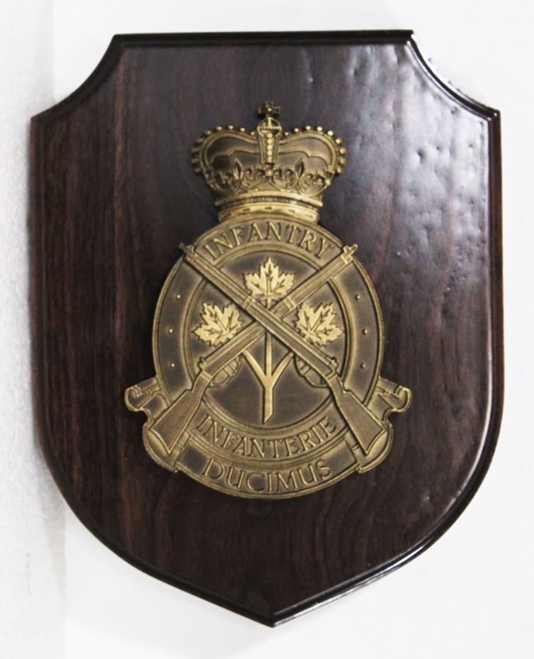 EP-1170 - Carved 3-D Bas Relief Mahogany Shield Plaque with the Royal Canadian Infantry Corps Coat-of-Arms