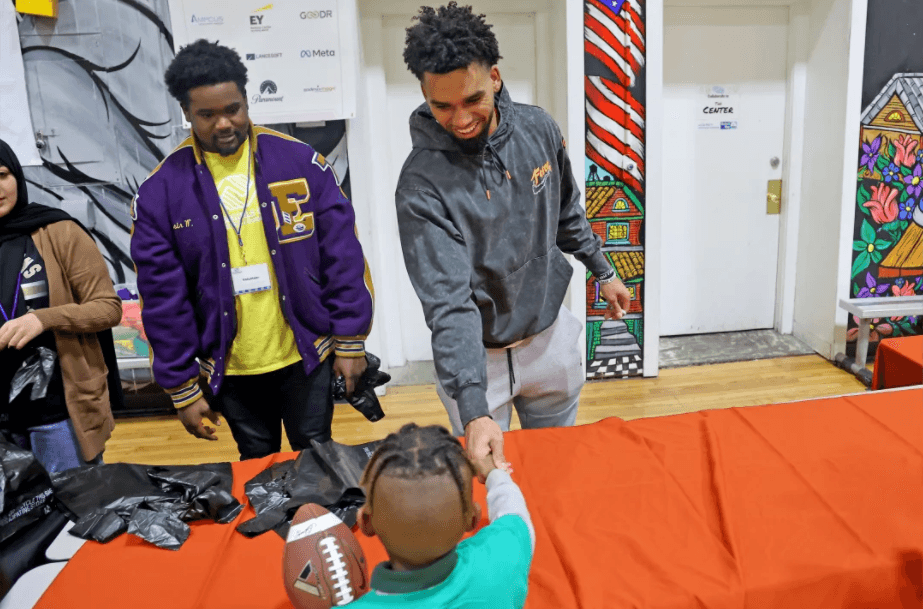 Chris Olave, Wide Receiver for the Saints, Gives Back for Thanksgiving