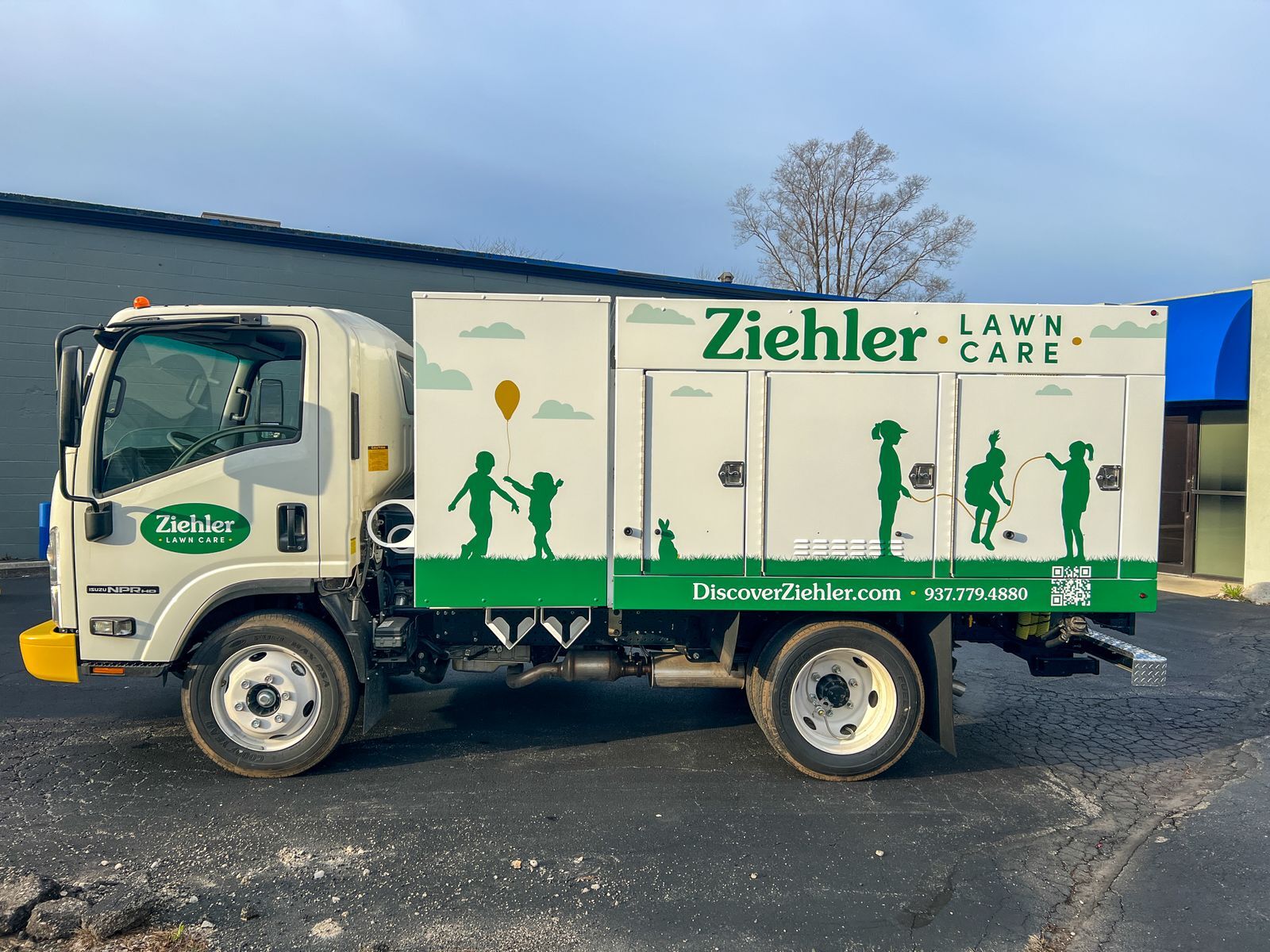 Fleet truck with custom graphics and design 