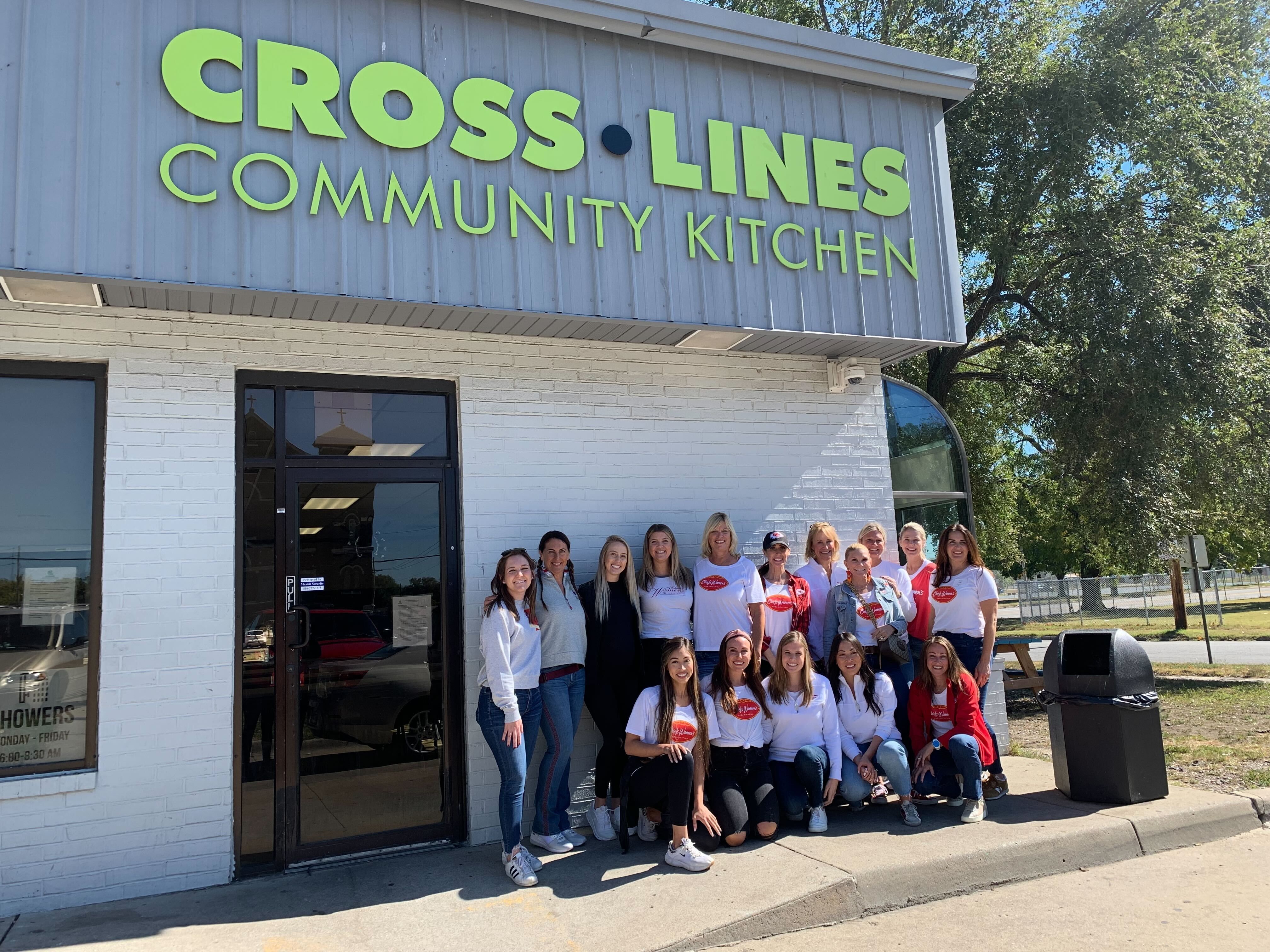 Cross-Lines Welcomes KC Chiefs Women's Organization to Serve Lunch