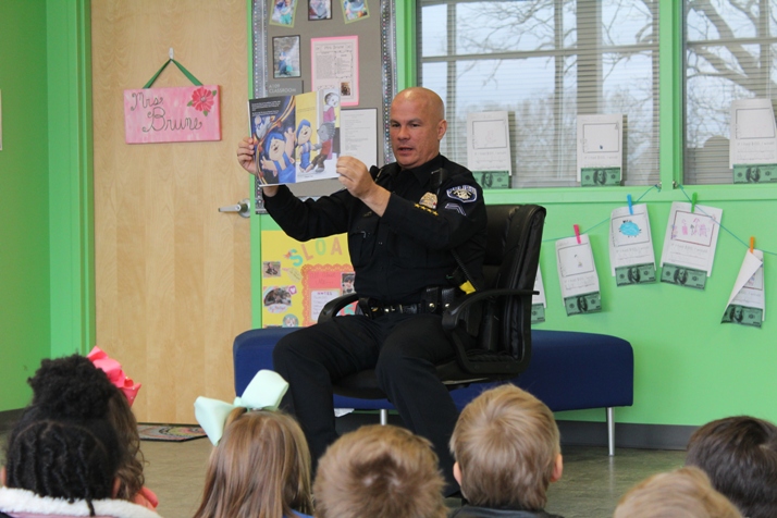 4 Celebrity Read-Alouds of "Sammy's Big Dream" during America Saves Week in Arkansas
