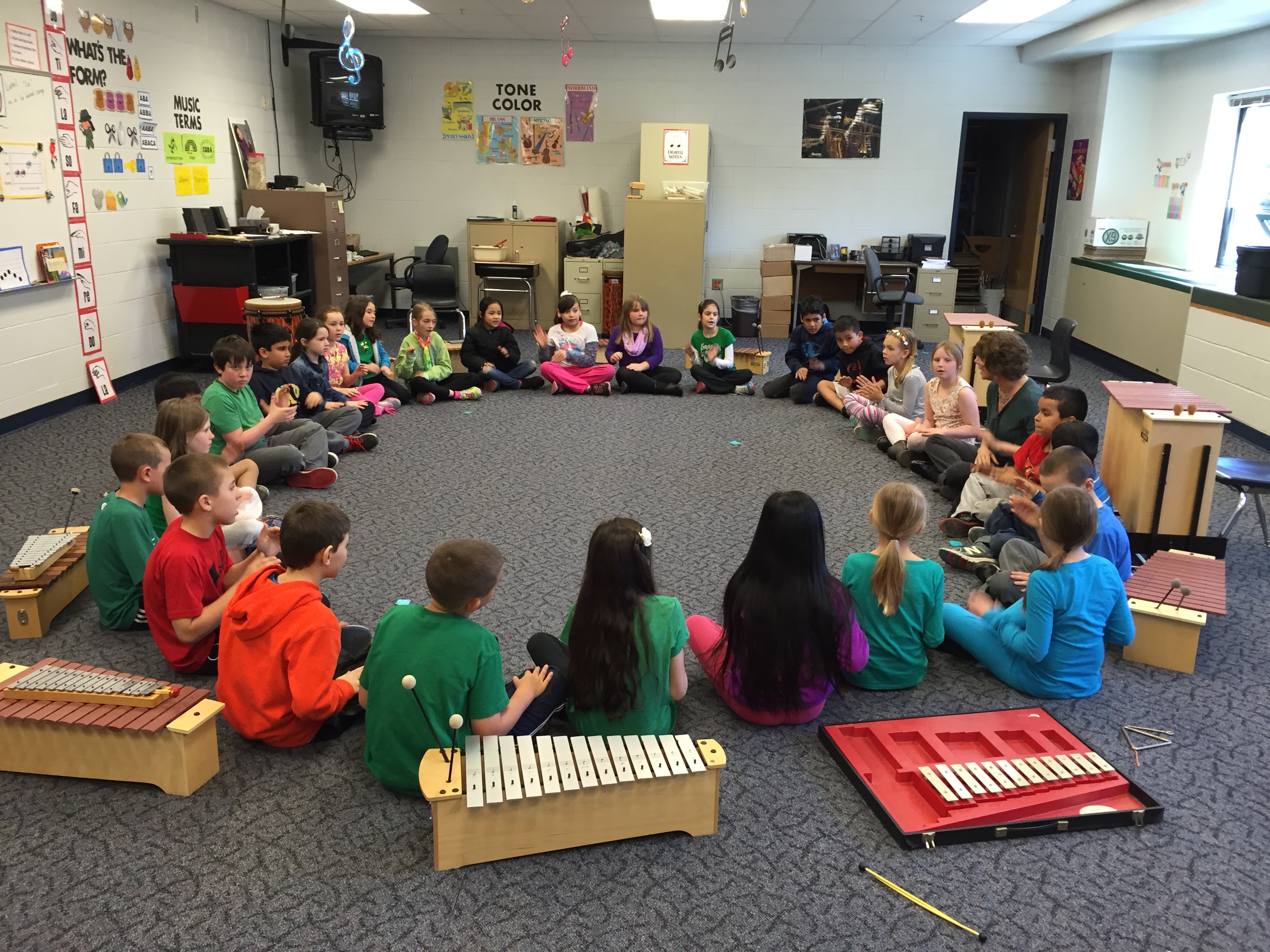Photo of a group of children in a music class