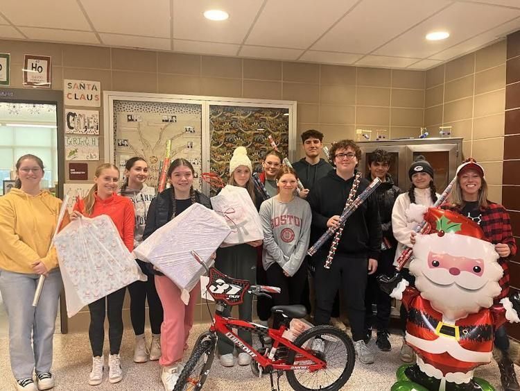 Leader Herald: Gloversville High School Key Club continuing cycle of giving with third 'Sponsor-a-child' gift drive