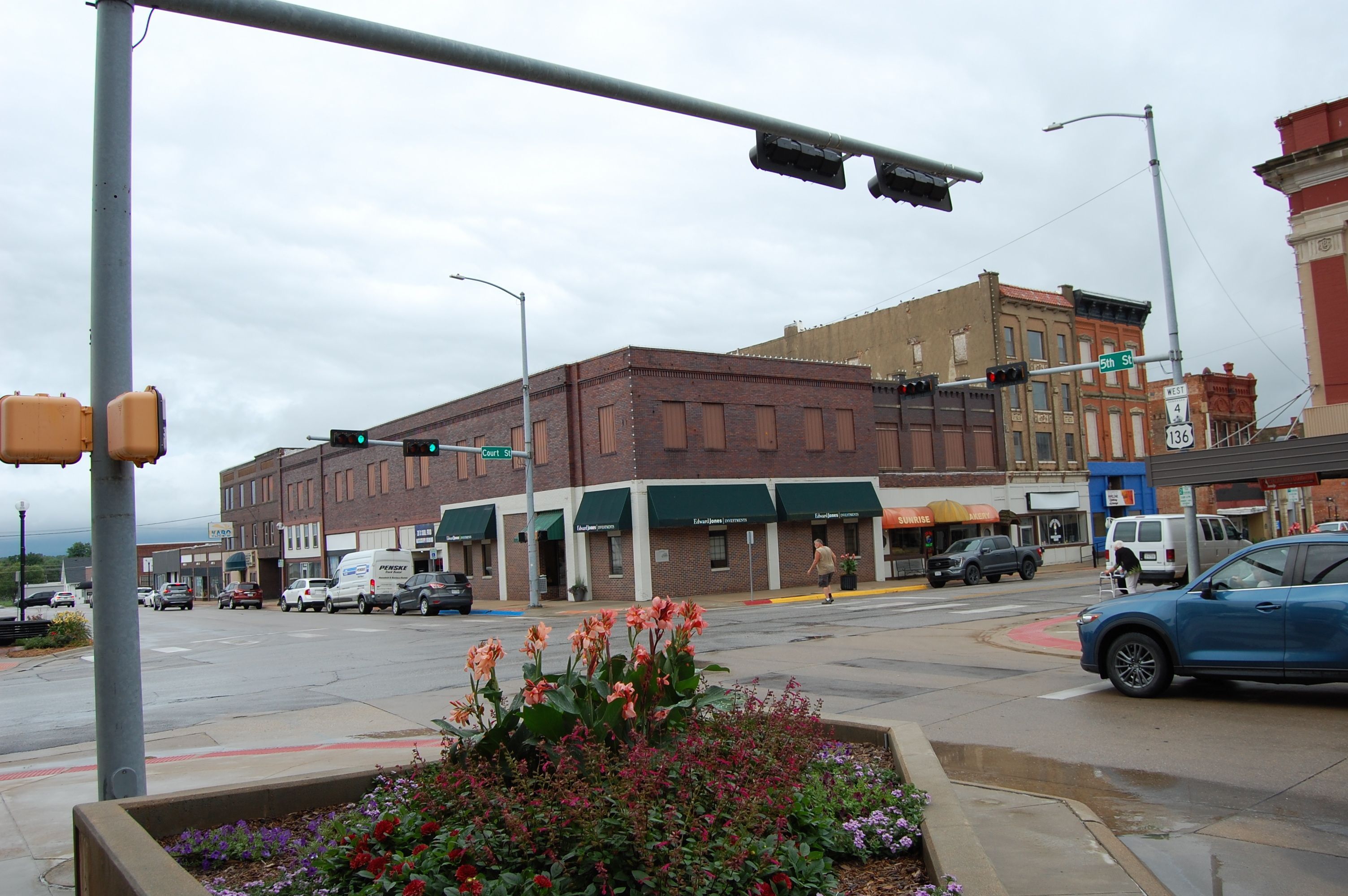 Beatrice, 101 S 5th