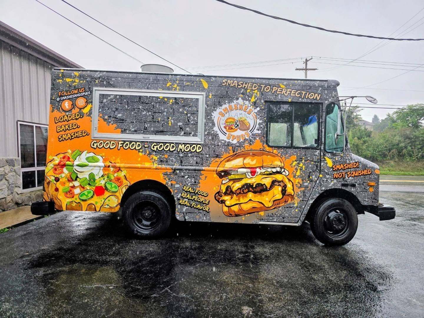 Smash Burger food truck full wrap