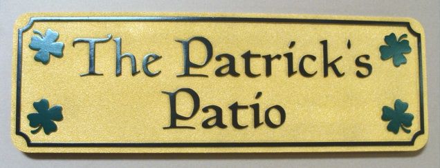 I18420 - Carved Patio Sign "Patrick's Patio", with Four Shamrocks