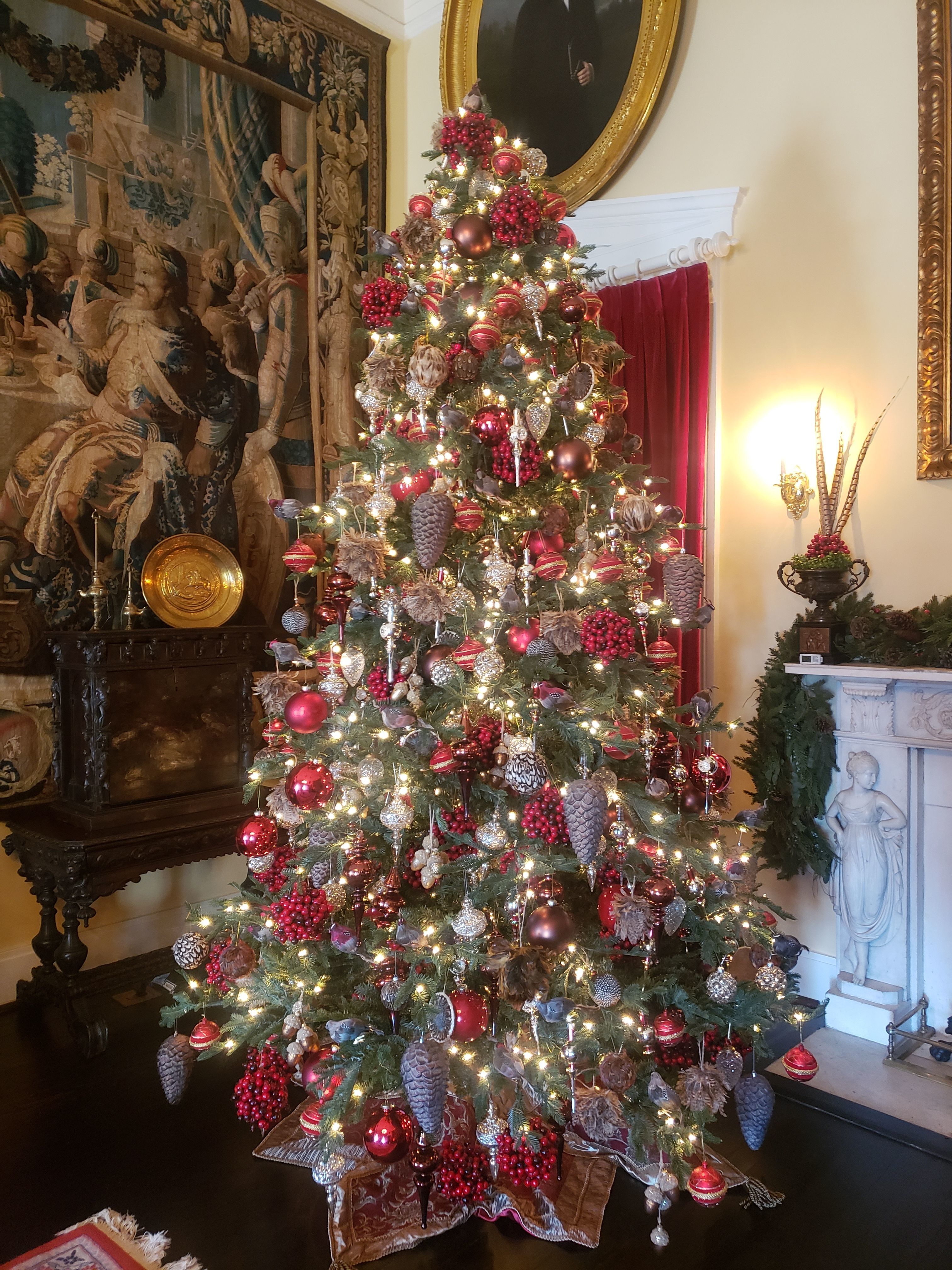 Holiday Tours of the Davis Mansion at Morven Park