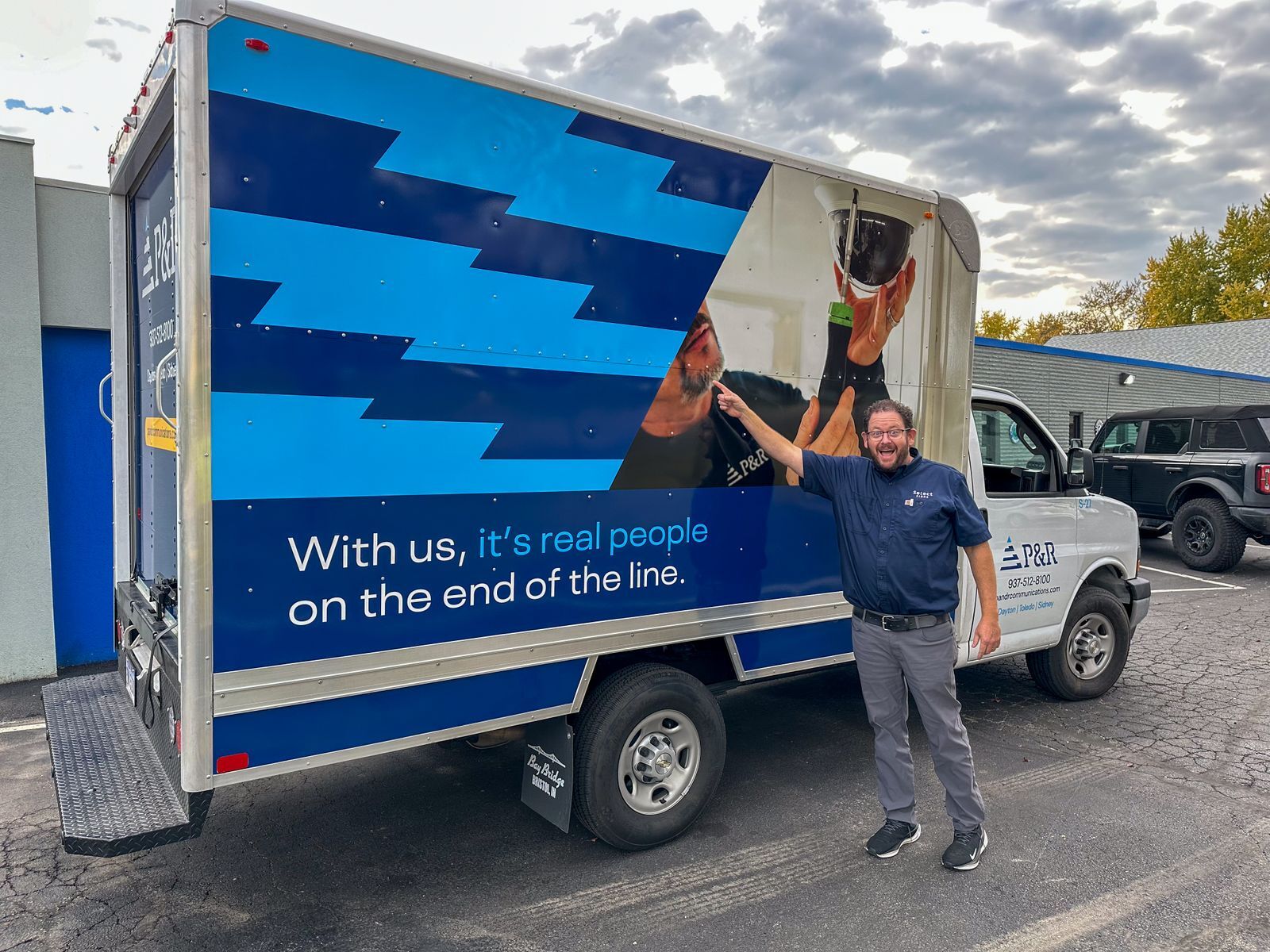 Box truck full vinyl wrap 