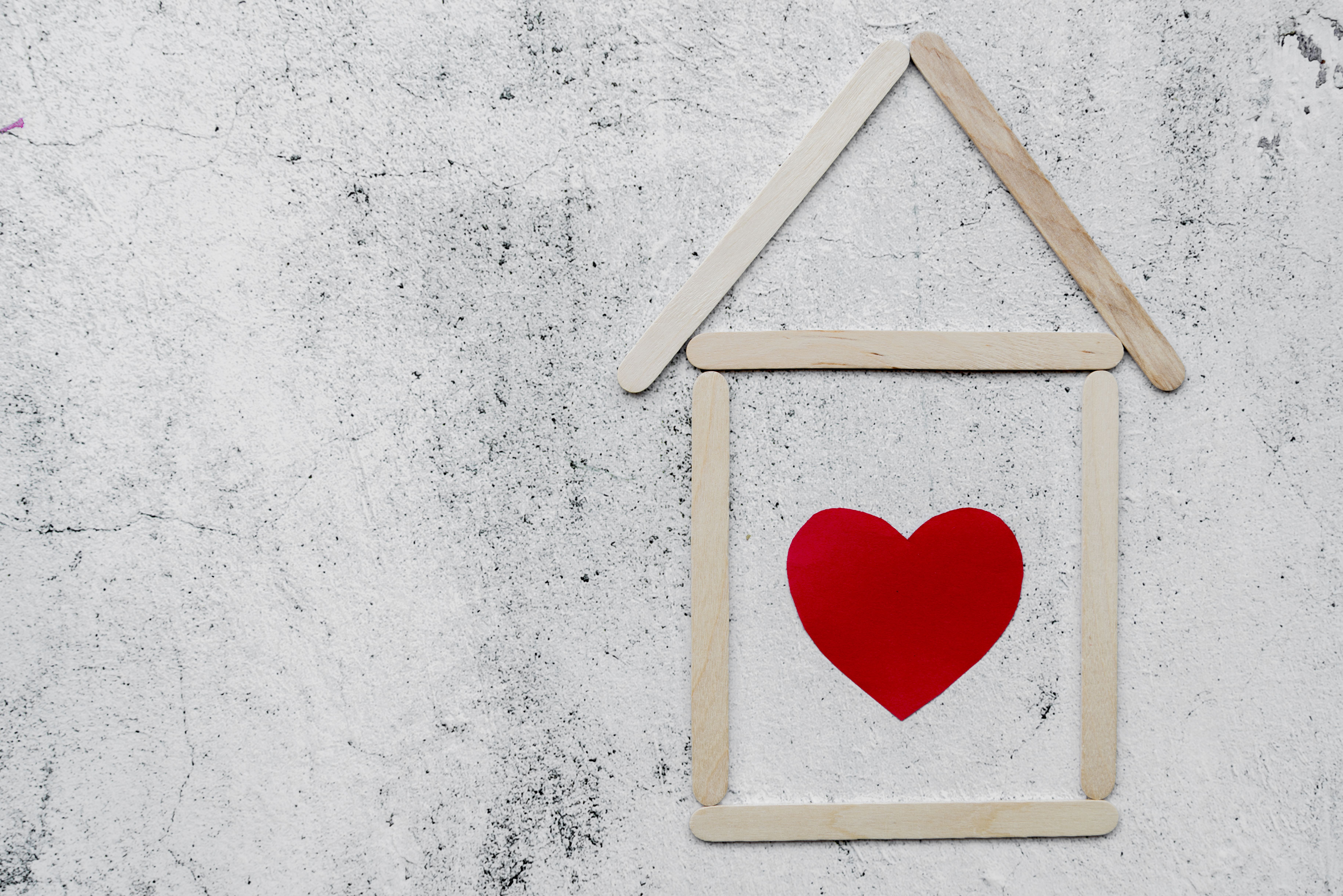 5 Reasons to Have an AED at Home