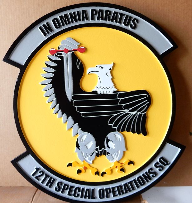 LP-3920 - Carved Round Plaque of the Crest of the 12th Special Operations Squadron, "In omnia paratus", Artist Painted