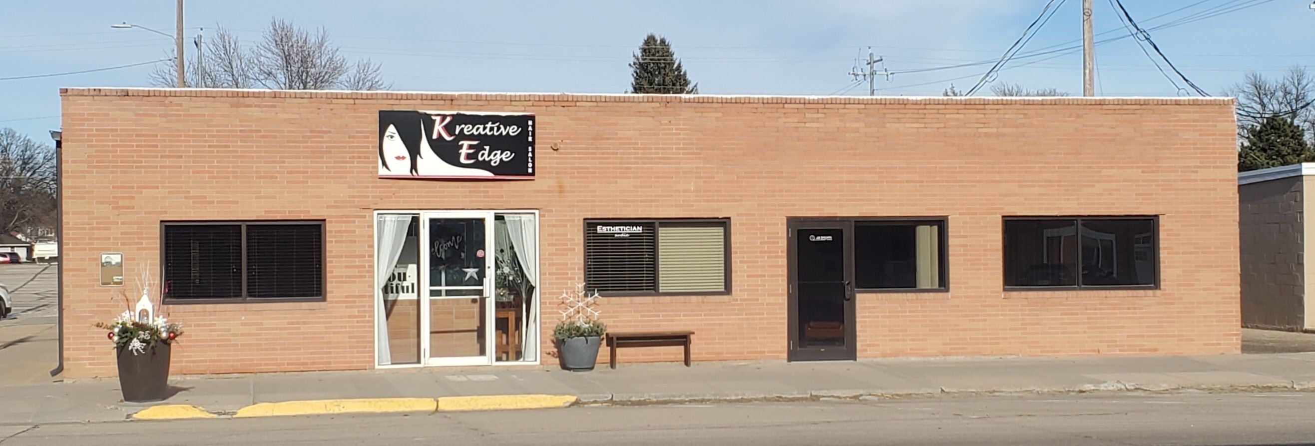 Arnold, 115 W Arnold