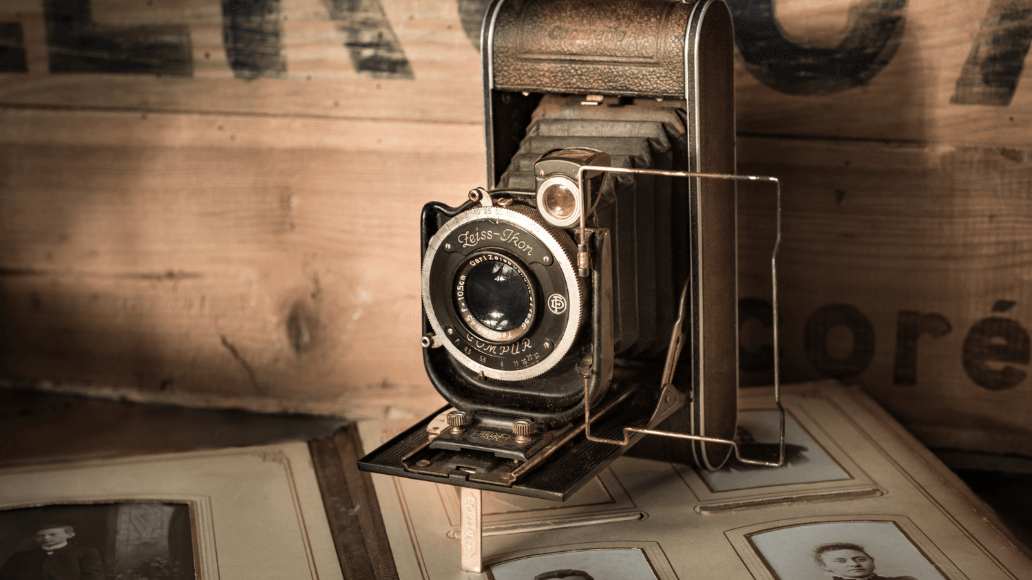 Genealogy Tips: Simple and Quick Guide to Historic Photographic