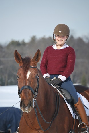 Young Rider Rosie-Julian Simoes Awarded TDF Isler Grant