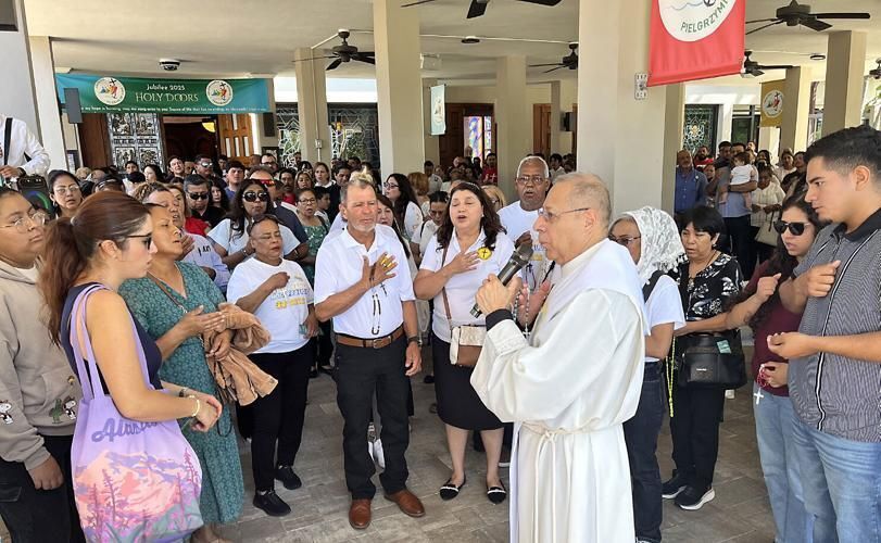 Local Hispanic faithful pray together