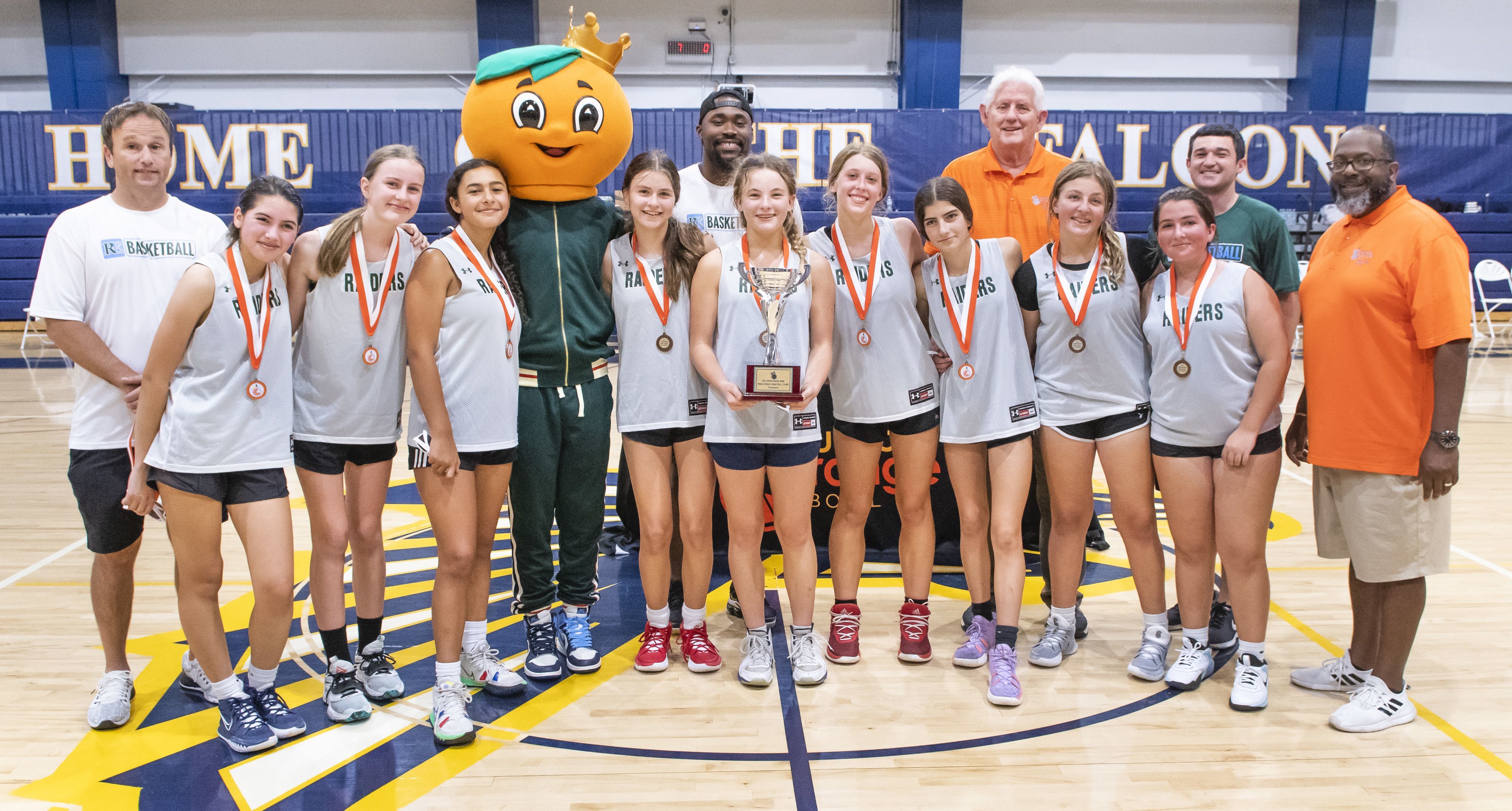 Ransom Everglades takes the Girls' Middle School Basketball Classic Championship
