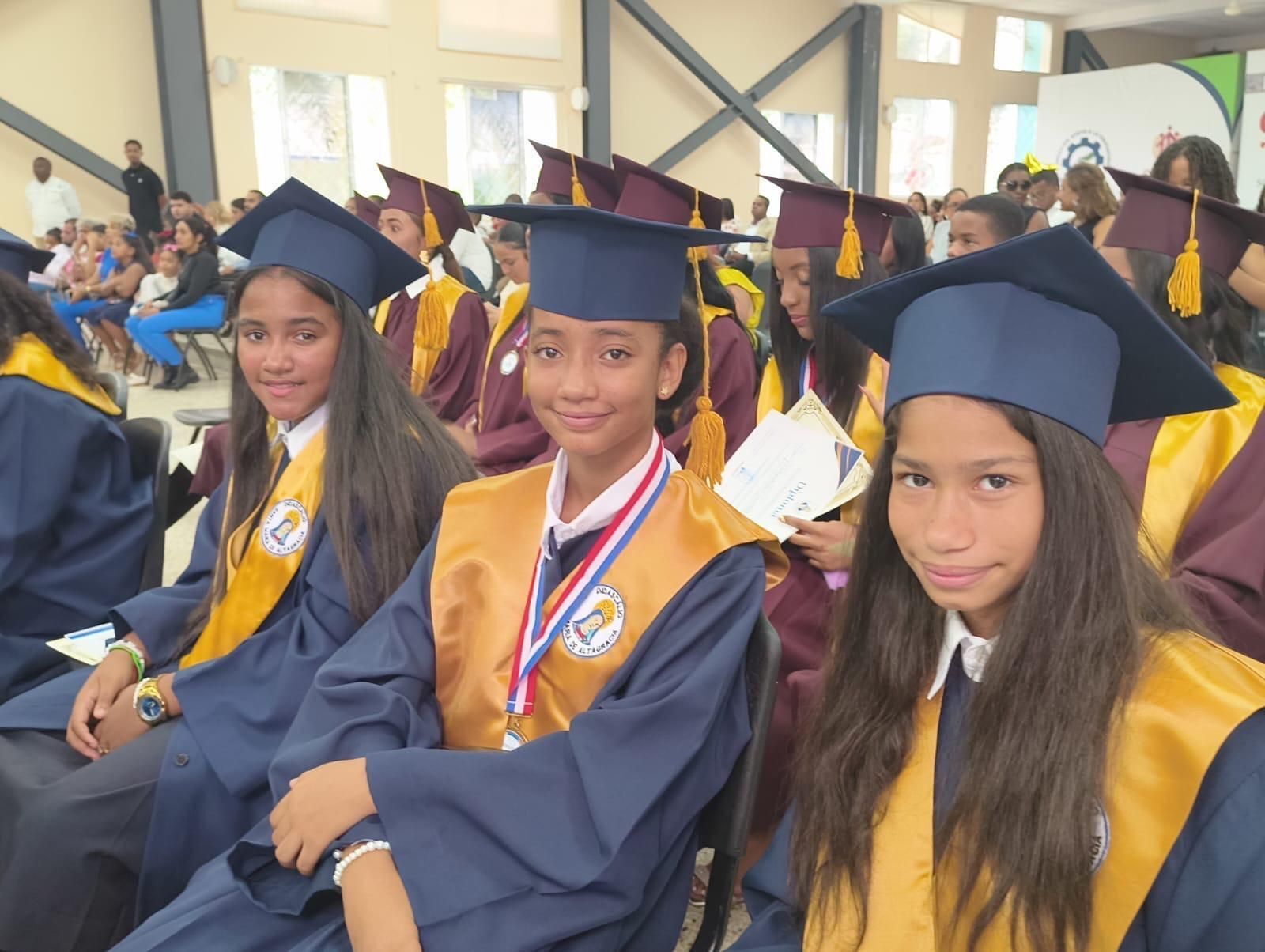 ¡DÍA DE CELEBRACIÓN EN EL COLEGIO DIDASCALIO SANTA MARÍA ALTAGRACIA, SANTO DOMINGO!