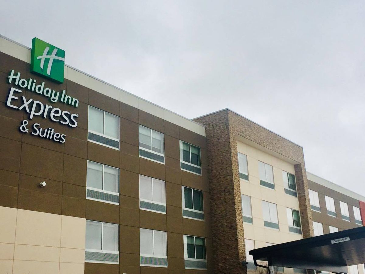 Recruitment Incentives Choose Chanute! Explore Chanute Chanute